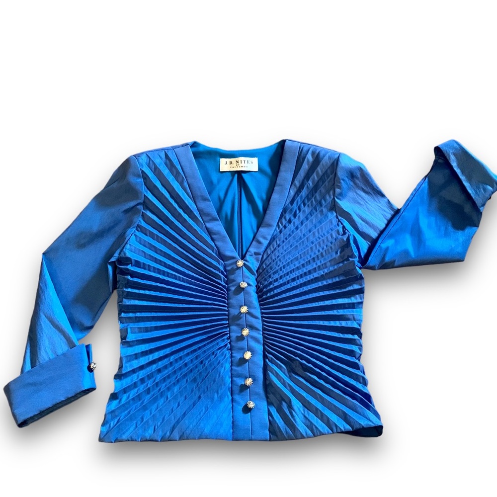 v i n t a g e :: Dramatic Pleated Glam Rhinestone Statement Blouse - Picture 5 of 13
